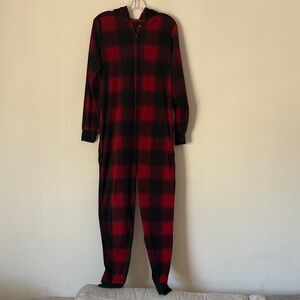 Sonoma Men's Red and Black Checkered Footie